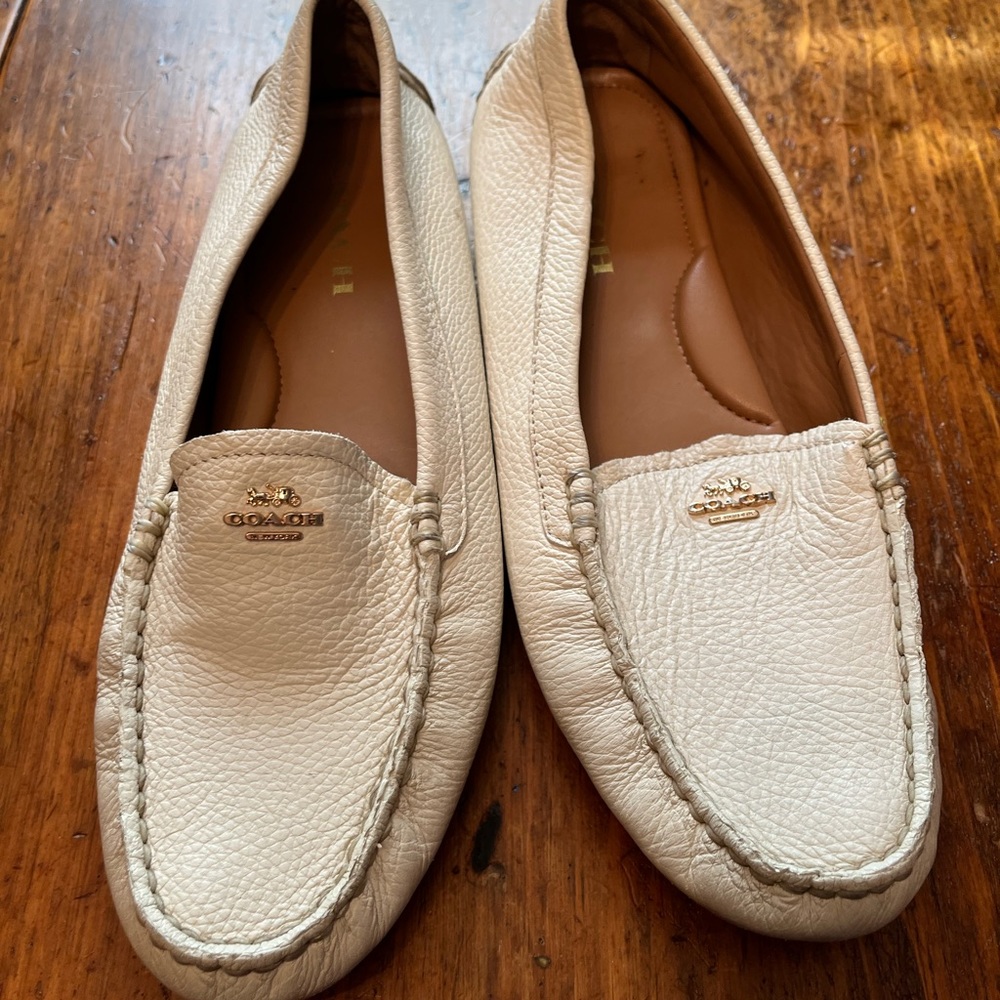 Coach leather off white loafers size 8.5B excellent preloved condition